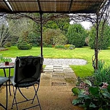 Chambre D'Hote - Ilse'S Garden Chair La Porcherie Luaran gambar